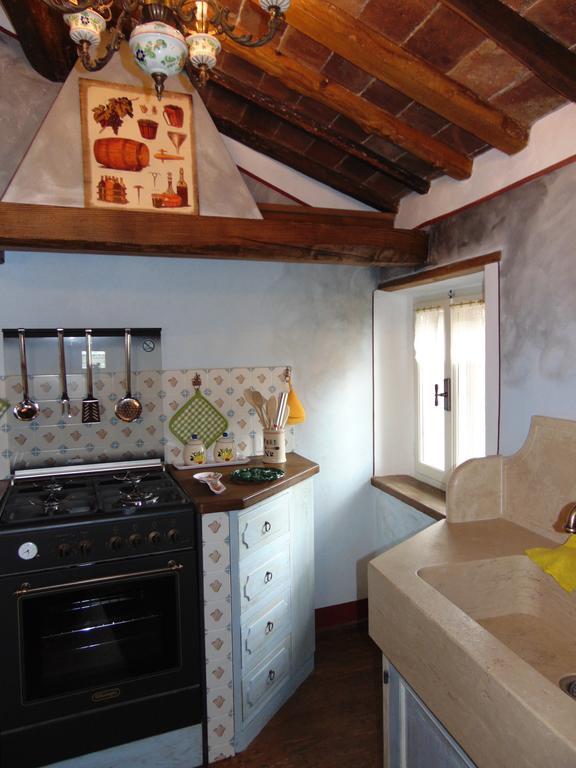 Domus Ghibellinae- Fonte Di San Benedetto Appartement Cortona Kamer foto