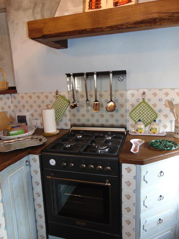 Domus Ghibellinae- Fonte Di San Benedetto Appartement Cortona Kamer foto