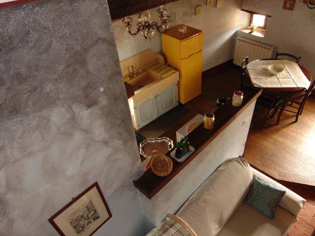 Domus Ghibellinae- Fonte Di San Benedetto Appartement Cortona Kamer foto