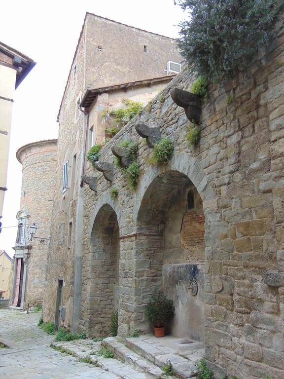 Domus Ghibellinae- Fonte Di San Benedetto Appartement Cortona Kamer foto